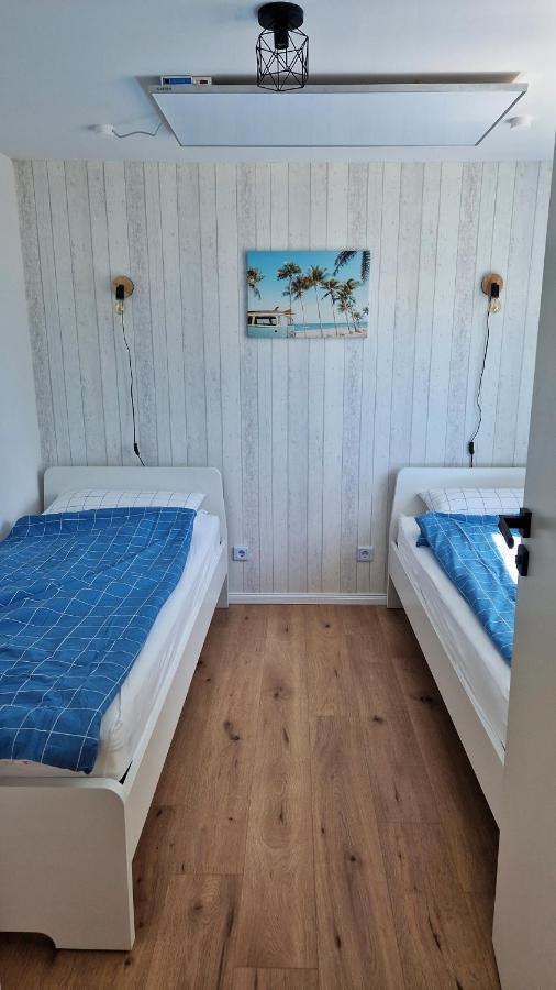 Ferienhaus Seeoase - 70Qm - Kamin -Terrassen - Parkplatz - Badestelle Fusslaeufig 希姆斯塔尔 外观 照片