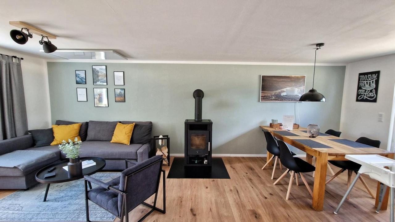 Ferienhaus Seeoase - 70Qm - Kamin -Terrassen - Parkplatz - Badestelle Fusslaeufig 希姆斯塔尔 外观 照片