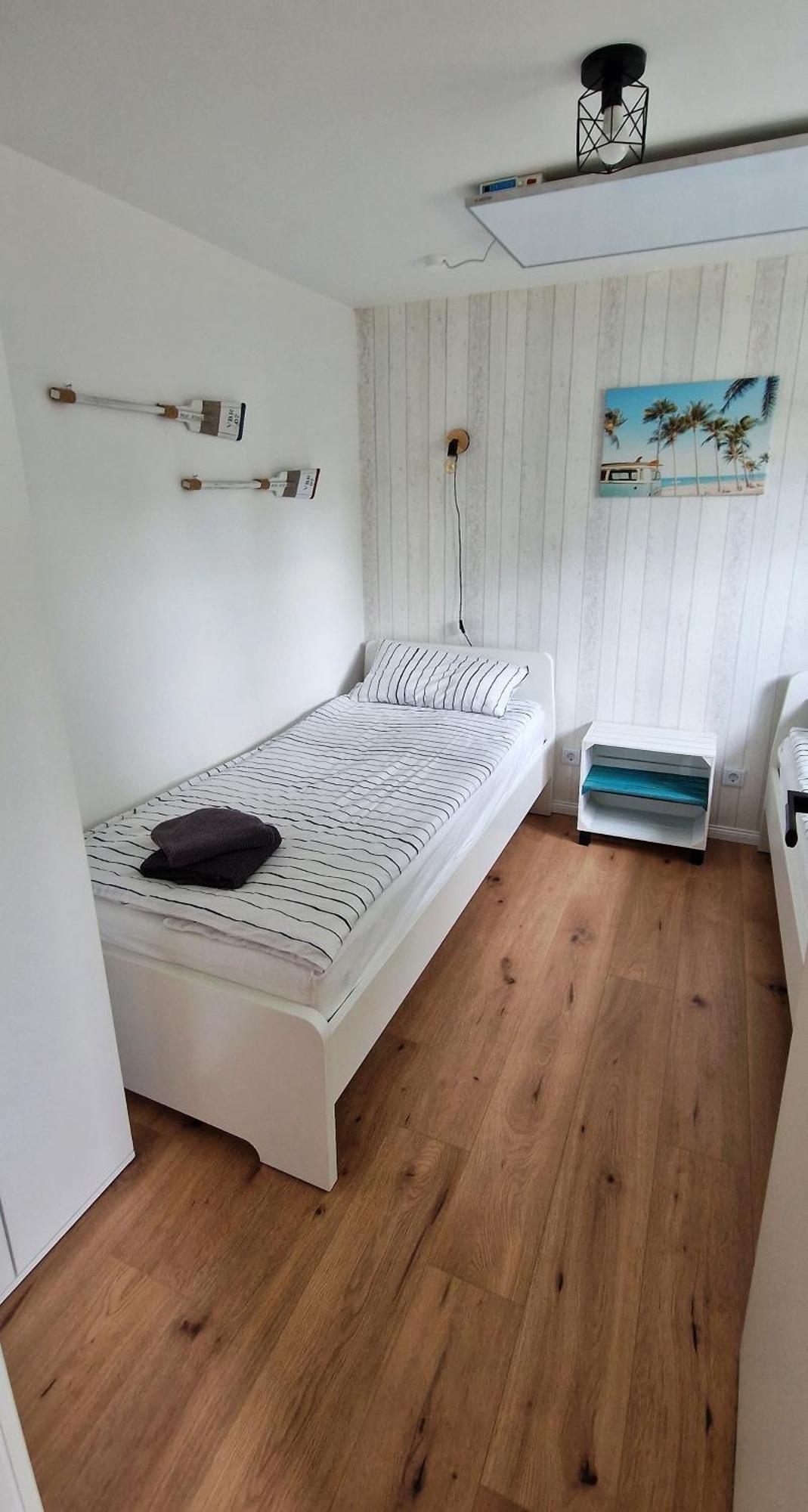 Ferienhaus Seeoase - 70Qm - Kamin -Terrassen - Parkplatz - Badestelle Fusslaeufig 希姆斯塔尔 外观 照片